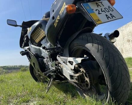 Черный Кавасаки ZXR 400, объемом двигателя 0.4 л и пробегом 71 тыс. км за 2500 $, фото 2 на Automoto.ua