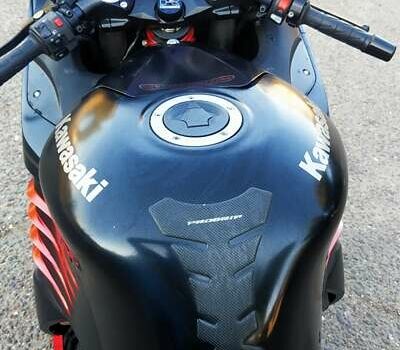 Кавасаки ZZR 1400, объемом двигателя 0 л и пробегом 36 тыс. км за 8300 $, фото 8 на Automoto.ua