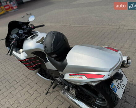 Серый Кавасаки ZZR 1400, объемом двигателя 1.35 л и пробегом 23 тыс. км за 7500 $, фото 6 на Automoto.ua