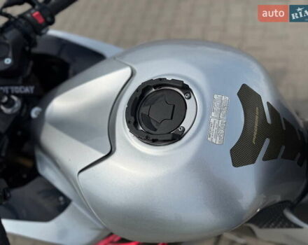 Серый Кавасаки ZZR 1400, объемом двигателя 1.35 л и пробегом 23 тыс. км за 7500 $, фото 8 на Automoto.ua