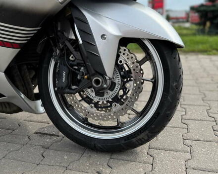 Серый Кавасаки ZZR 1400, объемом двигателя 1.35 л и пробегом 23 тыс. км за 7500 $, фото 3 на Automoto.ua