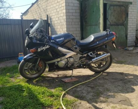 Кавасаки ZZR 400, объемом двигателя 0.4 л и пробегом 0 тыс. км за 2200 $, фото 4 на Automoto.ua