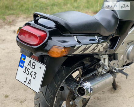 Чорний Кавасакі ZZR 600, об'ємом двигуна 0.6 л та пробігом 30 тис. км за 2950 $, фото 18 на Automoto.ua