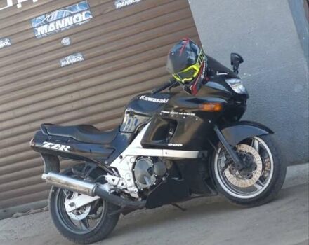 Чорний Кавасакі ZZR 600, об'ємом двигуна 0.6 л та пробігом 25 тис. км за 2500 $, фото 4 на Automoto.ua