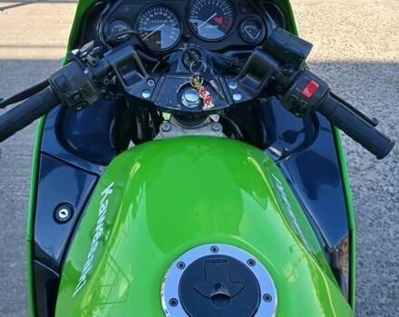 Кавасаки ZZR 600, объемом двигателя 0.6 л и пробегом 100 тыс. км за 3300 $, фото 2 на Automoto.ua