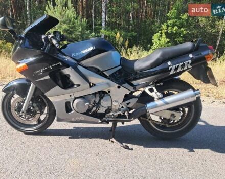 Кавасакі ZZR 600, об'ємом двигуна 0.6 л та пробігом 41 тис. км за 2850 $, фото 6 на Automoto.ua