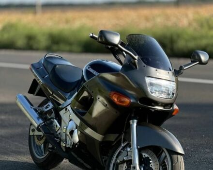 Кавасаки ZZR 600, объемом двигателя 0.6 л и пробегом 0 тыс. км за 3300 $, фото 2 на Automoto.ua