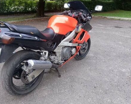 Оранжевый Кавасаки ZZR 600, объемом двигателя 0.6 л и пробегом 46 тыс. км за 1500 $, фото 2 на Automoto.ua