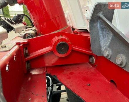 Кемпф СКМ 2017 у Вінниці на Automoto.ua Червоний Кемпф СКМ, об'ємом двигуна 0 л та пробігом 100 тис. км за 36799 $, фото 8 на Automoto.ua