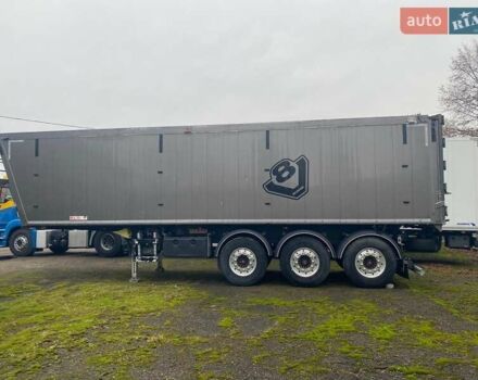 Сірий Кемпф СКМ, об'ємом двигуна 0 л та пробігом 283 тис. км за 34900 $, фото 4 на Automoto.ua