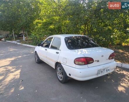 Білий Кіа Авелла, об'ємом двигуна 1.5 л та пробігом 322 тис. км за 1800 $, фото 1 на Automoto.ua
