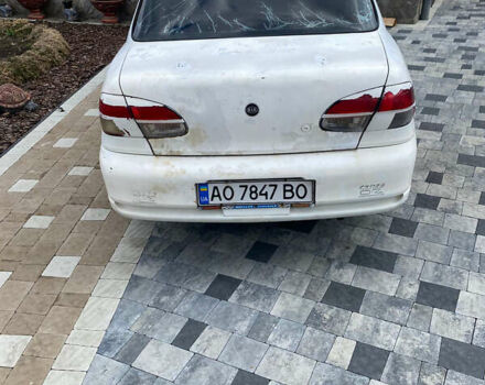 Белый Киа Авелла, объемом двигателя 1.5 л и пробегом 300 тыс. км за 1500 $, фото 3 на Automoto.ua