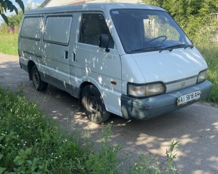 Белый Киа Беста, объемом двигателя 2.5 л и пробегом 222 тыс. км за 1300 $, фото 1 на Automoto.ua