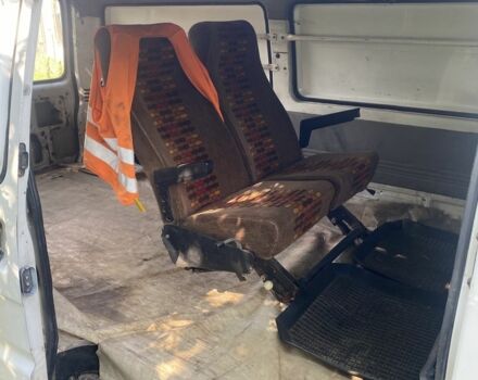 Белый Киа Беста, объемом двигателя 2.5 л и пробегом 222 тыс. км за 1300 $, фото 6 на Automoto.ua