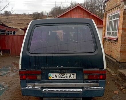 Білий Кіа Беста, об'ємом двигуна 2.2 л та пробігом 0 тис. км за 960 $, фото 5 на Automoto.ua