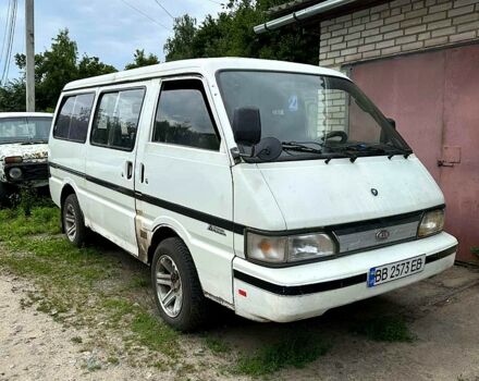 Белый Киа Беста, объемом двигателя 2.2 л и пробегом 0 тыс. км за 1700 $, фото 1 на Automoto.ua