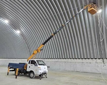 Белый Киа Бонго, объемом двигателя 2.9 л и пробегом 208 тыс. км за 20000 $, фото 7 на Automoto.ua