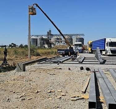 Белый Киа Бонго, объемом двигателя 2.9 л и пробегом 208 тыс. км за 20000 $, фото 11 на Automoto.ua