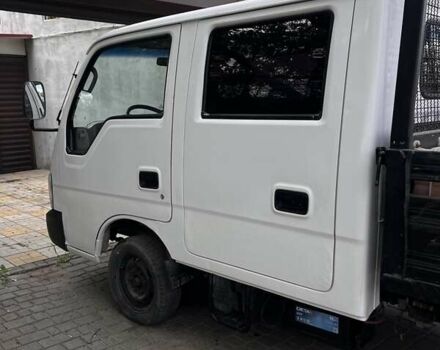 Белый Киа Бонго, объемом двигателя 2.7 л и пробегом 280 тыс. км за 4000 $, фото 6 на Automoto.ua