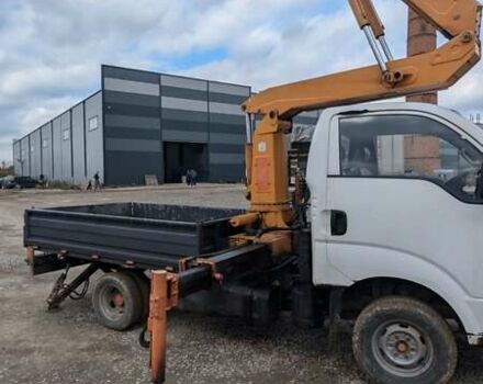 Білий Кіа Бонго, об'ємом двигуна 2.48 л та пробігом 220 тис. км за 25000 $, фото 15 на Automoto.ua