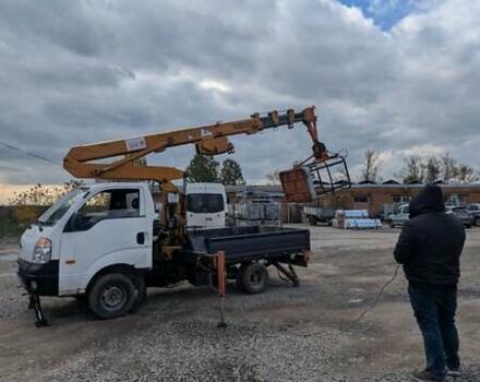 Білий Кіа Бонго, об'ємом двигуна 2.48 л та пробігом 220 тис. км за 25000 $, фото 11 на Automoto.ua