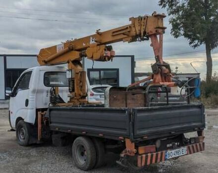 Білий Кіа Бонго, об'ємом двигуна 2.48 л та пробігом 220 тис. км за 25000 $, фото 7 на Automoto.ua