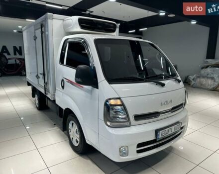 Белый Киа Бонго, объемом двигателя 2.5 л и пробегом 167 тыс. км за 23400 $, фото 2 на Automoto.ua