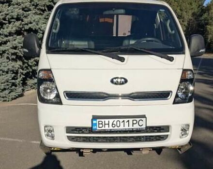 Белый Киа Бонго, объемом двигателя 2.5 л и пробегом 77 тыс. км за 27000 $, фото 3 на Automoto.ua
