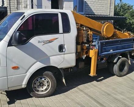 Белый Киа Бонго, объемом двигателя 2.9 л и пробегом 207 тыс. км за 15000 $, фото 11 на Automoto.ua