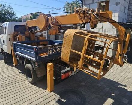 Белый Киа Бонго, объемом двигателя 2.9 л и пробегом 207 тыс. км за 15000 $, фото 9 на Automoto.ua