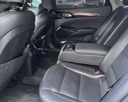 Белый Киа Каденза, объемом двигателя 0 л и пробегом 216 тыс. км за 13500 $, фото 2 на Automoto.ua