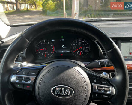 Киа Каденза 2017 в Днепре (Днепропетровске) на Automoto.ua Белый Киа Каденза, объемом двигателя 3.34 л и пробегом 48 тыс. км за 25000 $, фото 3 на Automoto.ua