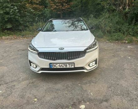 Белый Киа Каденза, объемом двигателя 2.2 л и пробегом 188 тыс. км за 21000 $, фото 1 на Automoto.ua