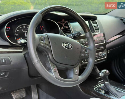 Чорний Кіа Каденза, об'ємом двигуна 3.3 л та пробігом 270 тис. км за 9300 $, фото 23 на Automoto.ua