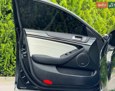 Чорний Кіа Каденза, об'ємом двигуна 3.3 л та пробігом 270 тис. км за 9300 $, фото 28 на Automoto.ua