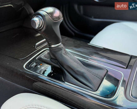 Чорний Кіа Каденза, об'ємом двигуна 3.3 л та пробігом 270 тис. км за 9300 $, фото 34 на Automoto.ua