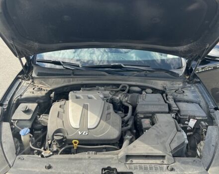 Черный Киа Каденза, объемом двигателя 3 л и пробегом 179 тыс. км за 13500 $, фото 5 на Automoto.ua