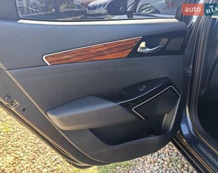 Черный Киа Каденза, объемом двигателя 3.34 л и пробегом 93 тыс. км за 13000 $, фото 18 на Automoto.ua