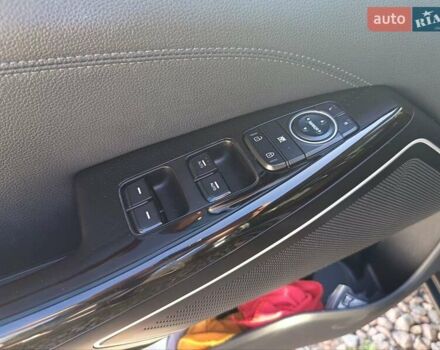 Черный Киа Каденза, объемом двигателя 3.34 л и пробегом 93 тыс. км за 13000 $, фото 19 на Automoto.ua