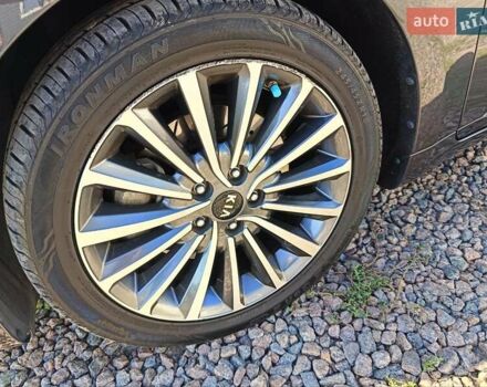 Черный Киа Каденза, объемом двигателя 3.34 л и пробегом 93 тыс. км за 13000 $, фото 31 на Automoto.ua