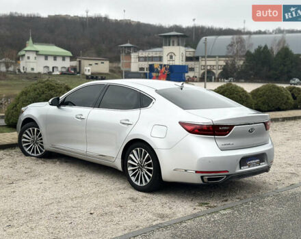 Сірий Кіа Каденза, об'ємом двигуна 3.34 л та пробігом 90 тис. км за 15900 $, фото 4 на Automoto.ua