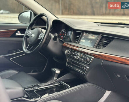 Сірий Кіа Каденза, об'ємом двигуна 3.34 л та пробігом 90 тис. км за 15900 $, фото 23 на Automoto.ua