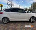 Белый Киа Каренс, объемом двигателя 1.7 л и пробегом 273 тыс. км за 10800 $, фото 7 на Automoto.ua