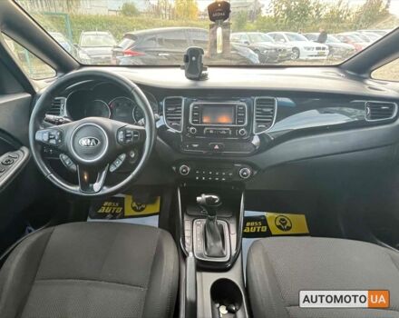 Белый Киа Каренс, объемом двигателя 1.7 л и пробегом 273 тыс. км за 10800 $, фото 18 на Automoto.ua