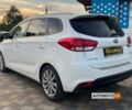 Белый Киа Каренс, объемом двигателя 1.7 л и пробегом 273 тыс. км за 10800 $, фото 4 на Automoto.ua