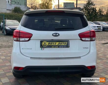 Белый Киа Каренс, объемом двигателя 1.7 л и пробегом 273 тыс. км за 10800 $, фото 5 на Automoto.ua