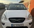 Білий Кіа Каренс, об'ємом двигуна 1.99 л та пробігом 177 тис. км за 6000 $, фото 1 на Automoto.ua