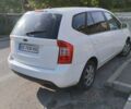 Белый Киа Каренс, объемом двигателя 1.98 л и пробегом 250 тыс. км за 5500 $, фото 8 на Automoto.ua