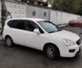Кіа Каренс 2007 у Хмельницькому на Automoto.ua Білий Кіа Каренс, об'ємом двигуна 2 л та пробігом 250 тис. км за 5500 $, фото 2 на Automoto.ua