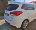 Белый Киа Каренс, объемом двигателя 1.7 л и пробегом 190 тыс. км за 8700 $, фото 1 на Automoto.ua